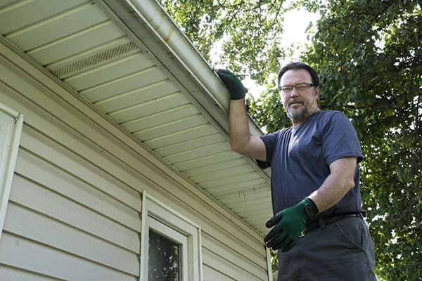 Gutter Cleaning of Palm Springs employees